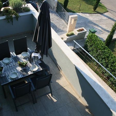 Olive Charm Apartment อูมัค ภายนอก รูปภาพ