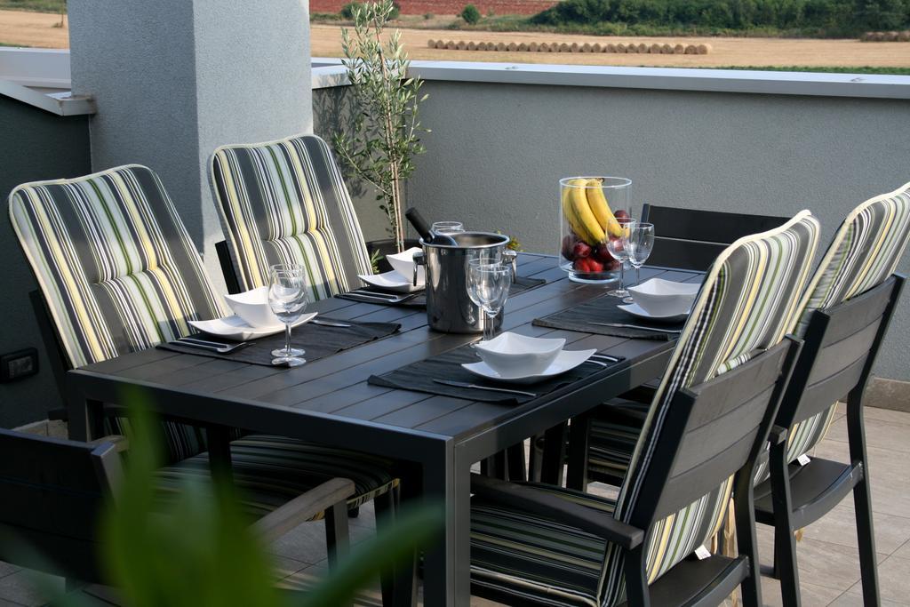 Olive Charm Apartment อูมัค ภายนอก รูปภาพ