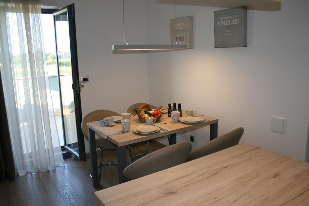 Olive Charm Apartment อูมัค ภายนอก รูปภาพ