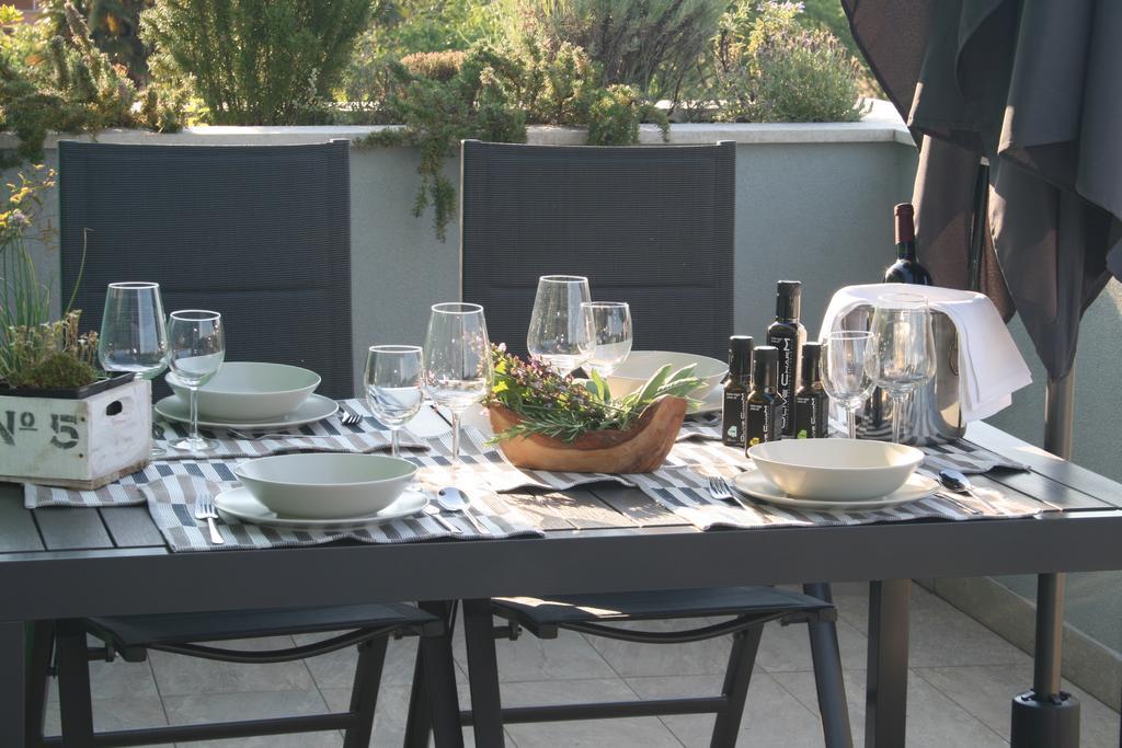 Olive Charm Apartment อูมัค ภายนอก รูปภาพ